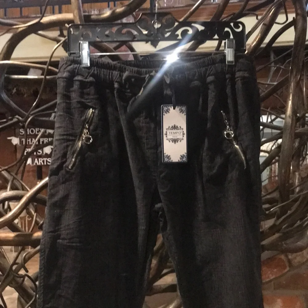 NWT Tempo Paris Cotton Blend Black Joggers with Elastic Waist - Picture 2 of 3